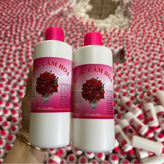Nước cắm hoa dưỡng hoa tươi lâu