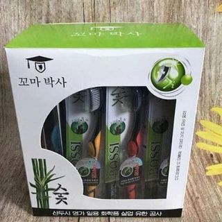 Hộp 30 cây bàn chải than tre