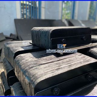 CAO SU NHIỀU LỚP GIẢM CHẤN CHỐNG VA ĐẬP CHO NHÀ XƯỞNG (Laminated Dock Bumper)