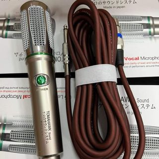 Mic dây TOMAHAWK nhật đầu dài  Tay kim loại, hát nhẹ ,mướt  Chống hú như tuyệt đối