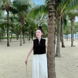 Set bộ thời trang nữ chất đũi vân mây áo tay sát nách cổ sơ mi mix quần ống rộng thiết kế sang trọng