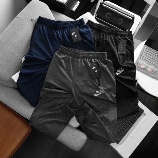 Joger Nik thun poly 2 da dày mát , trơn láng, co giãn 4c thoải mái. 3 túi có khoá kéo Size : m l xl 2xl 3xl /12221/8c 3 màu/ ri 24c
