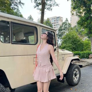 [SHOOPPUMI] Set áo vest cotton sọc sát nách kèm chân váy xếp ly khóa kéo 2 màu SM Pumi