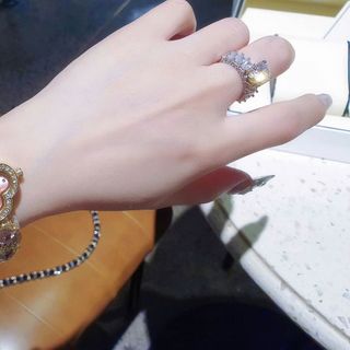 MÓN QUÀ VALENTINE ĐỒNG HỒ NỮ THỜI TRANG VAN LẮC CỎ 4 LÁ NEW