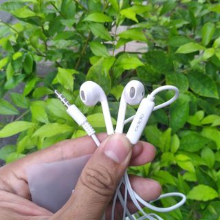 Tai nghe oppo R11 Zin âm thanh hay pass Ấm to lớn rõ