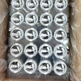 Cáp sạc PD 27W Type C to Lighning Trắng Full