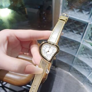 MÓN QUÀ VALENTINE ĐỒNG HỒ NỮ CAO CẤP MỚI NHẤT YvS L DÂY DA MẶT TRÁI TIM