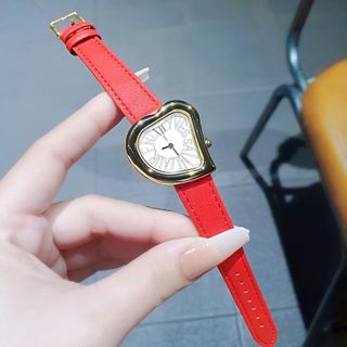 MÓN QUÀ VALENTINE ĐỒNG HỒ NỮ CAO CẤP MỚI NHẤT YvS L DÂY DA MẶT TRÁI TIM