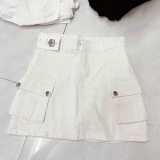 Chân váy kaki túi hộp trơn - Lê Phương Boutique