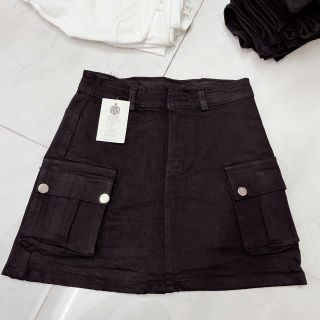 Chân váy kaki túi hộp trơn - Lê Phương Boutique