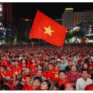Cờ đỏ sao vàng Việt Nam size Trung 50x70cm
