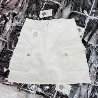 Chân váy kaki túi hộp trơn - Lê Phương Boutique