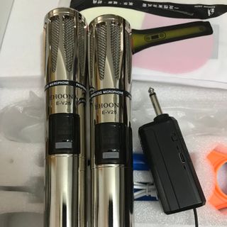 Bộ 2 MIC ĐA NĂNG EHOONA E-V25 kim loại  - PIN SẠC