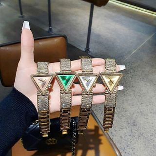 ĐỒNG HỒ NỮ THỜI TRANG HOT TREND GUEZZ MẶT TAM GIÁC DÂY HỘT
