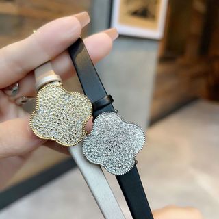 ĐỒNG HỒ NỮ CHÍNH HÃNG SCOTI DÂY DA MẶT CỎ BỐN LÁ NẮP MỞ