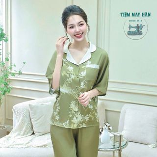 Bộ Pyjama Lụa Pháp Hancloset Lạc Phụng Rêu Xanh - Áo Cánh Dơi & Quần Dài Cao Cấp HA1017