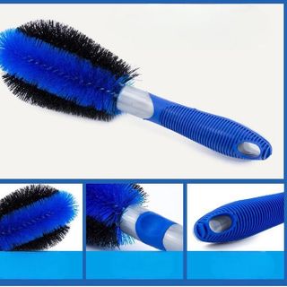 Dụng cụ vệ sinh bánh xe lazang màu xanh