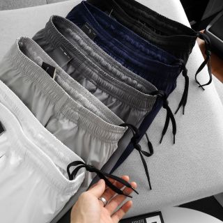 Short das xi giãn runing Lớp lưới bên trong mềm thoáng mát, co giãn 4c, 2 túi khoá kéo. Phụ liệu hãng Size : m l xl 2xl /2222/8c 6 màu / ri 48c