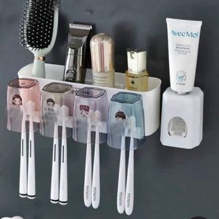 Bộ cốc kiêm giá để bàn chải dán tường kèm nhả kem tự động