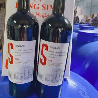 Rượu vang sim cao cấp