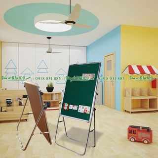 Bảng Flipchart Chân Inox với Mặt Bảng Ghim Bố