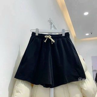 Quần đùi trơn chất thun da cá thoáng mát. Giá sỉ - giá bán buôn