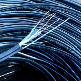 Dây mạng  4 lõi vỏ PE cứng ngoài trời Cat5e Nasun NS- 720