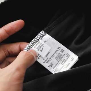 Suông Nik thun poly 2 da dày mát , trơn láng, co giãn 4c thoải mái. 3 túi khoá kéo, logo thêu Size : m l xl 2xl /2222/8c 4 màu/ ri 32c