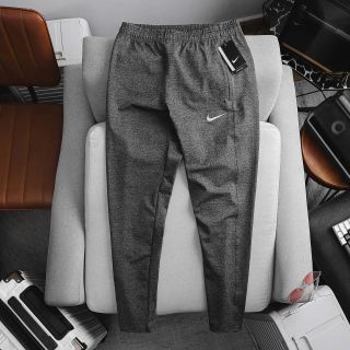 Suông Nik thun poly 2 da dày mát , trơn láng, co giãn 4c thoải mái. 3 túi khoá kéo, logo thêu Size : m l xl 2xl /2222/8c 4 màu/ ri 32c