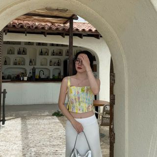 [SHOPPUMI] Áo crop 2s bản to Roan họa tiết hoa vàng SM Pumi