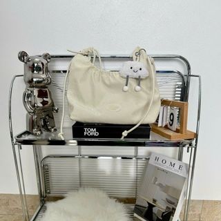 TÚI XÁCH NỮ ĐEO VAI RÚM TRƠN KÈM MÓC KHÓA MÂY CUTE WH751 - WINNIE HOUSE