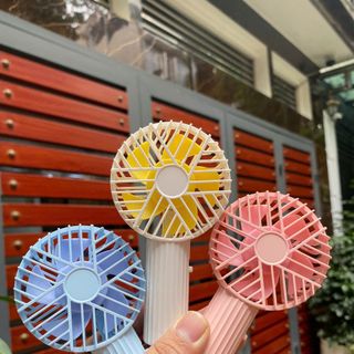 Quạt mini cầm tay Mini Fan đa màu sắc