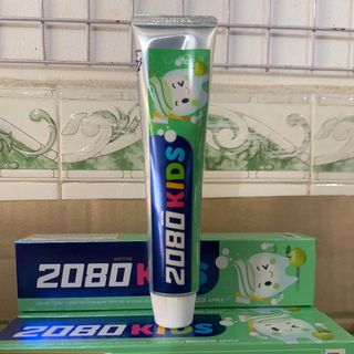 KEM ĐÁNH RĂNG CHO BÉ 2080 HƯƠNG DÂU VÀ HƯƠNG TÁO