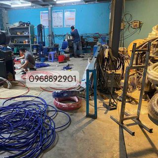 Ống Teflon Bọc Vải: Màu Xanh, Màu Đỏ giá sỉ