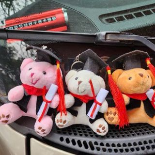 Móc khoá gấu tốt nghiệp