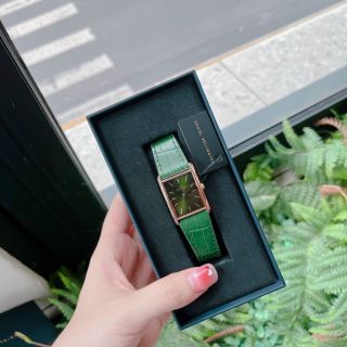 ĐỒNG HỒ NỮ CAO CẤP DAWE BOUND DÂY DA MẶT CHỮ NHẬT