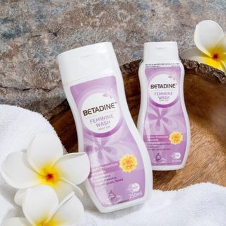 Dung Dịch Vệ Sinh Nữ BETADINE Feminine Wash Daily Use Gentle Protection Bảo Vệ Dịu Nhẹ