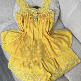 Đùi gấm ren thiết kế