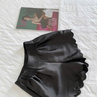 [SHOPPUMI] Quần short Gigal viền hoa lưng thun kéo khóa hông SML Pumi