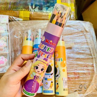 HỘP BÚT CHÌ MÀU GỖ 12 MÀU KÈM GỌT Ở NẮP 028 - LADY'S PASSION