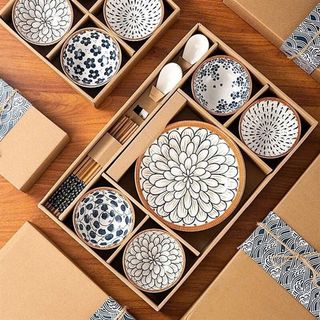 Bộ chén dĩa họa tiết 13 món