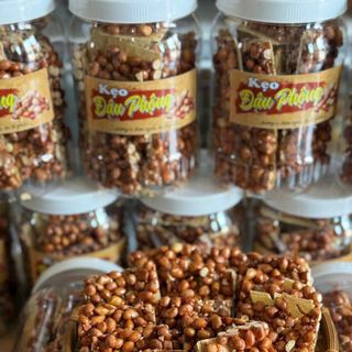 KẸO ĐẬU PHỘNG BẾN TRE: MÓN QUÀ Ý NGHĨA, ĐẬM CHẤT MIỀN TÂY 500G - WINNIE HOUSE