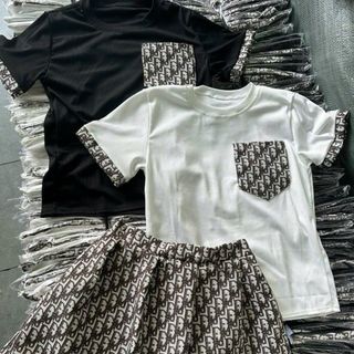 Set áo thun tăm lạnh in túi ngực viền tay mix chân váy bố dạ có lót in siêu xinh phù hợp đi làm đi chơi