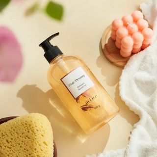 STAY DREAMY GEL TẮM NƯỚC HOA NHŨ VÀNG CỦA MINE CHAI 500GR