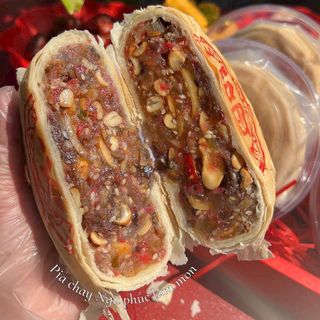 BÁNH PÍA NGŨ PHÚC LÂM MÔN: HƯƠNG VỊ TRUYỀN THỐNG, DƯ VỊ AN YÊN 580G - WINNIE HOUSE
