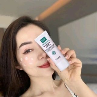 Kem chống nắng kiềm dầu Marti Derm
