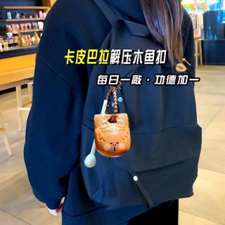 MÓC KHÓA GÕ MỎ CAPYBARA KÈM MIKA VÀ TAG