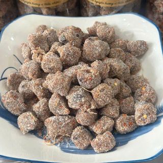 KẸO ME TẮC CAY: MÓN QUÀ VẶT TUỔI THƠ - HƯƠNG VỊ KHÓ QUÊN 500G - WINNIE HOUSE