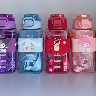 Bình Nhựa Sanrio Đai Chống Trượt (Thùng 80 Cái)