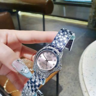 ĐỒNG HỒ NỮ THỜI TRANG RÔLET MẶT TRÒN MỚI VIỀN ĐÁ